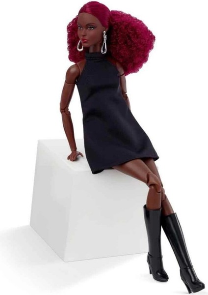 Barbie Basics Ikonik Koleksiyon Bebeği Model 03 modelleri
