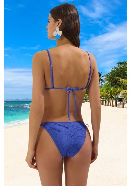 Üçgen Bağlamalı Bikini Takımı Yüksek Konfor Esnek Kumaş Şık Detaylı Su Sporları Için modelleri