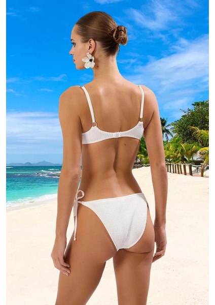 Bağlamalı Bikini Takımı Ergonomik Kesim Su Sporları Için Şık Detaylı Premium Kalite fiyatları