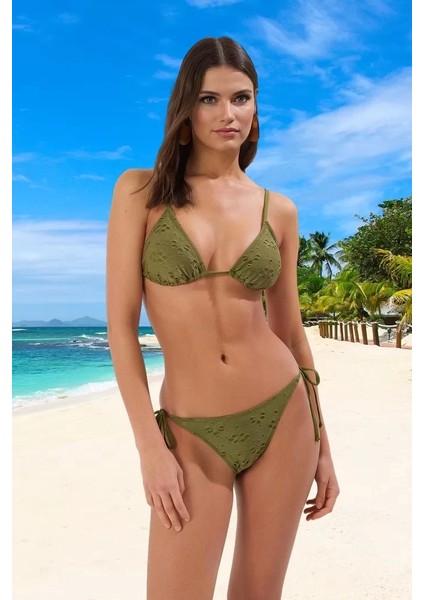 Üçgen Bağlamalı Bikini Takımı Yüksek Konfor Esnek Kumaş Şık Detaylı Su Sporları Için