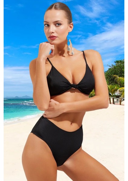 Desenli Üçgen Bikini Takımı Ergonomik Kesim Hızlı Kuruyan Premium Kalite Su Sporları Için fiyatları