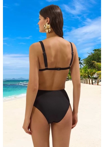 Üçgen Bikini Takımı Klora Dayanıklı Özel Tasarım Yüksek Konfor Esnek Kumaş fiyatları