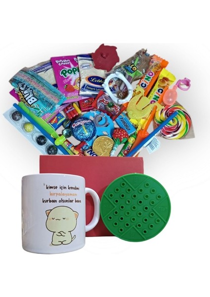 Kırmızı Hediye Kutusu ve Kurban Olsunlar Bana Baskılı Kupa Bardak
