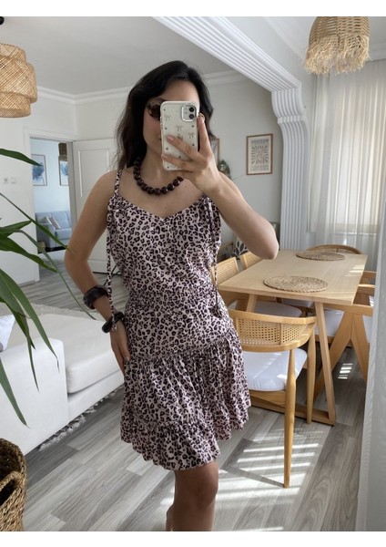 Kadın Askılı V Yaka Beli Pileli Leopar Desen Eteği Fırfırlı Süprem Elbise
