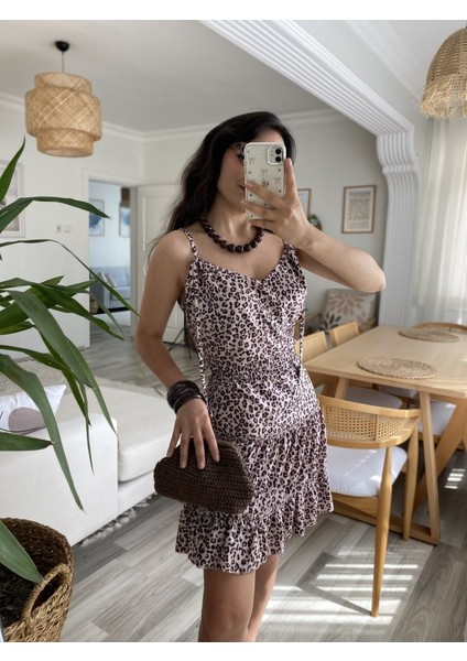 Kadın Askılı V Yaka Beli Pileli Leopar Desen Eteği Fırfırlı Süprem Elbise