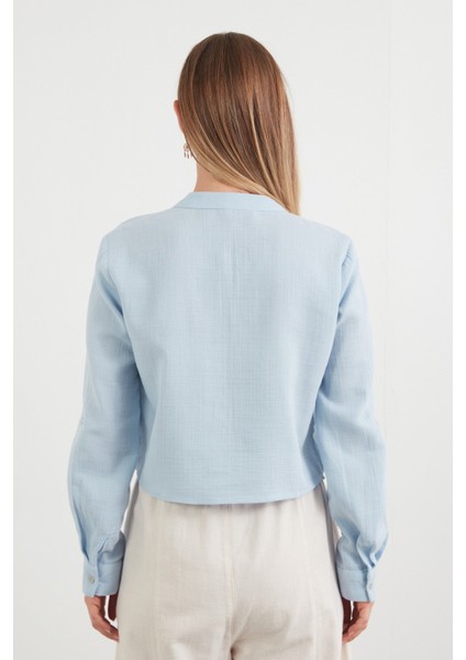 Müslin Kumaş Tek Cepli Yakası Düğmeli Gömlek fırsatları