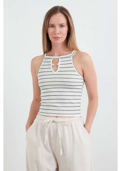 Çizgili Halka Detaylı Halter Yaka Body