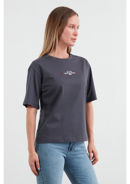 Teddy Bear Yazı Nakışlı Bisiklet Yaka Tişört modelleri