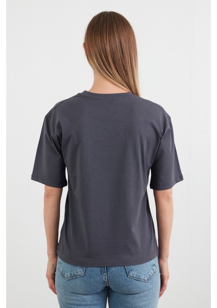 Teddy Bear Yazı Nakışlı Bisiklet Yaka Tişört fırsatları