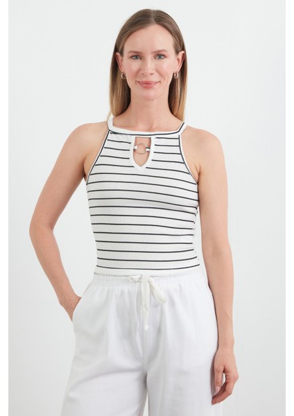 Çizgili Halka Detaylı Halter Yaka Body
