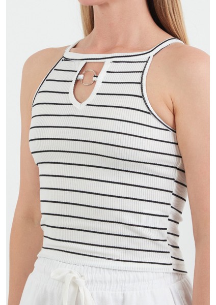 Çizgili Halka Detaylı Halter Yaka Body indirimleri