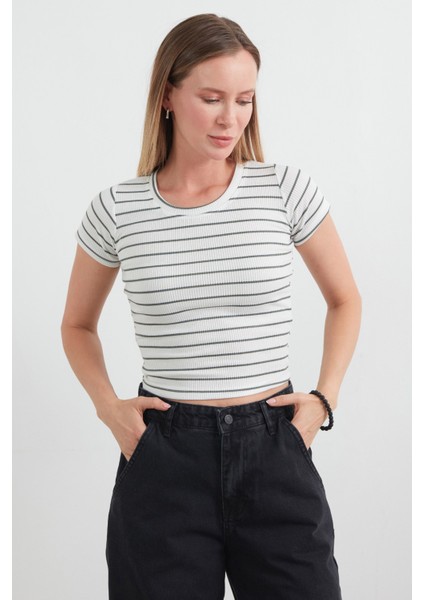 Çizgili Fitilli Tişört