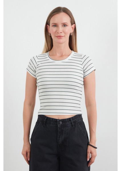 Çizgili Fitilli Tişört
