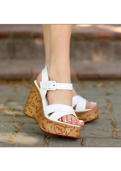 Kenja Beyaz Cilt Dolgu Topuk Sandalet