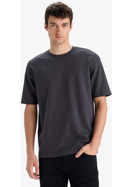 Oversize Geniş Kalıp Bisiklet Yaka Basic Düz Kısa Kollu Kısa Kollu Tişört X3926AZ25AU modelleri