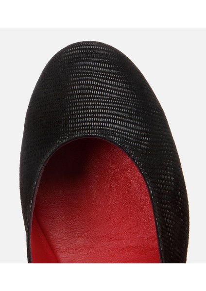 01AYH306260A100 KADIN Deri Siyah Esnek Dolgu Topuklu Ayakkabı fırsatları