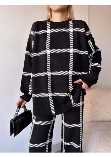 Ekoseli Triko Takım Siyahbeyaz fırsatları