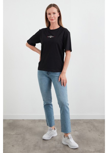 Teddy Bear Yazı Nakışlı Bisiklet Yaka Tişört modelleri