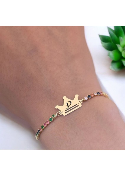P Harfine Özel Taç Motifli 14 Ayar Altın Plakalı Renkli Taş Desenli Hediye Bileklik-489Harf indirimleri
