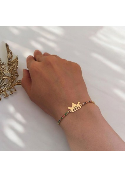 Gül İsmine Özel 14 Ayar Altın Plakalı Renkli Taş Desenli Taç Motifli Hediye Bileklik-489İsim