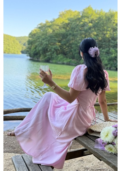 Pembe Göğüs Büzgülü Elbise