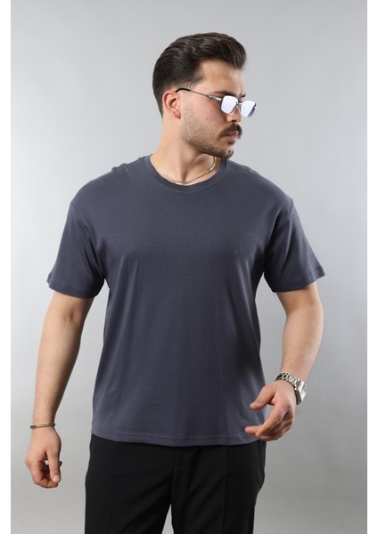 Oversize Geniş Kalıp Bisiklet Yaka Basic Düz Kısa Kollu Tişört