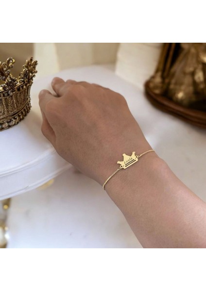 Leyla İsmine Özel Zincirli Taç Figürlü 14 Ayar Altın Plakalı Hediye Bileklik-492İsim fırsatları