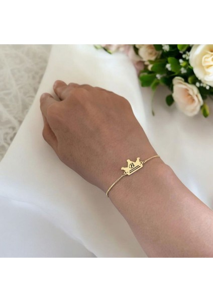 B Harfine Özel Taç Figürlü 14 Ayar Altın Plakalı Zincirli Hediye Bileklik-492Harf fırsatları
