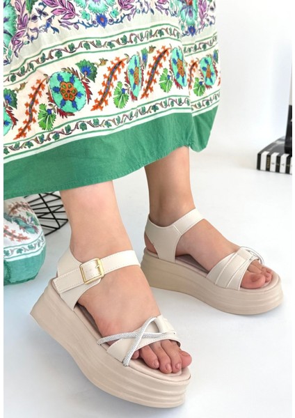 Luno Premium Bej Kemerli Sandalet