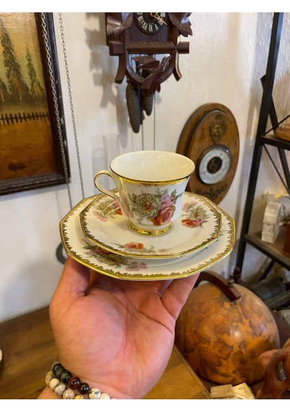 Antika Damgalı Fincan