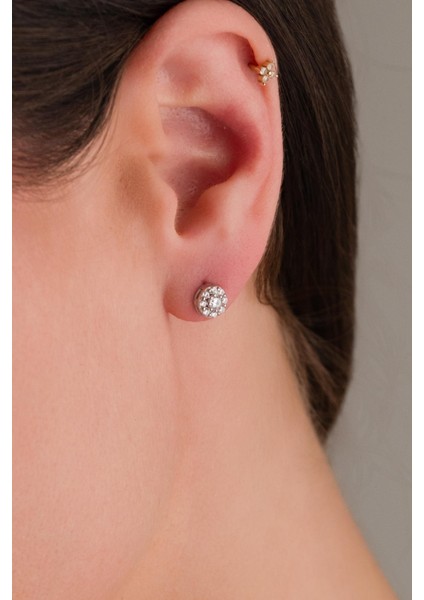 Gümüş Beyaz Zirkon Taşlı Minimal Su Yolu Pırlanta Montürlü Tek Taş Reina Minik Şık Küpe