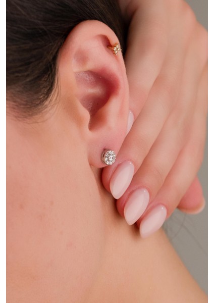 Gümüş Beyaz Zirkon Taşlı Minimal Su Yolu Pırlanta Montürlü Tek Taş Reina Minik Şık Küpe fiyatları