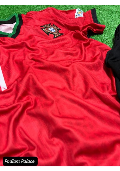 Portekiz 2024/25 Yeni Sezon Cristiano Ronaldo Iç Saha Çocuk Forması 4'lü SET8KIRMIZI) modelleri