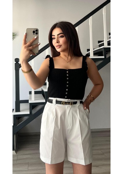 Siyah Fırfırlı Düğmeli Bluz fırsatları