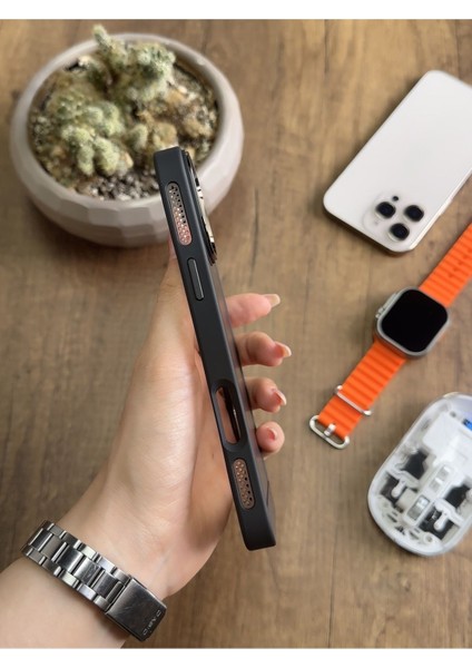 iPhone 16 Plus Magsafe Uyumlu Silikon Kılıf SOOCASE635 modelleri