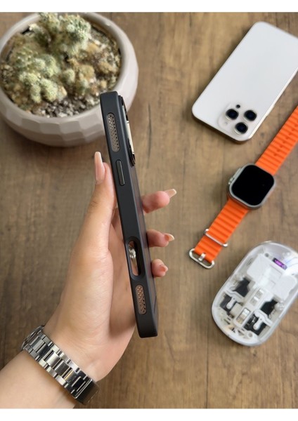 iPhone 16 Pro Max Magsafe Uyumlu Silikon Kılıf SOOCASE635