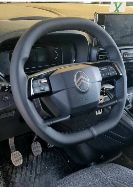 Dikmeli Direksiyon Kılıfı Citreön Uyumlu Berlingo 2024 38×11CM fiyatları