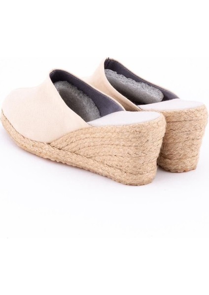 Gerçek Elişi Burnu Kapalı Hasır Bej El Işi Kadın Keten Günlük Terlik Handmade fırsatları