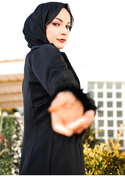 Siyah Ipek Krep Abaya (Sadece Abaya) indirimleri