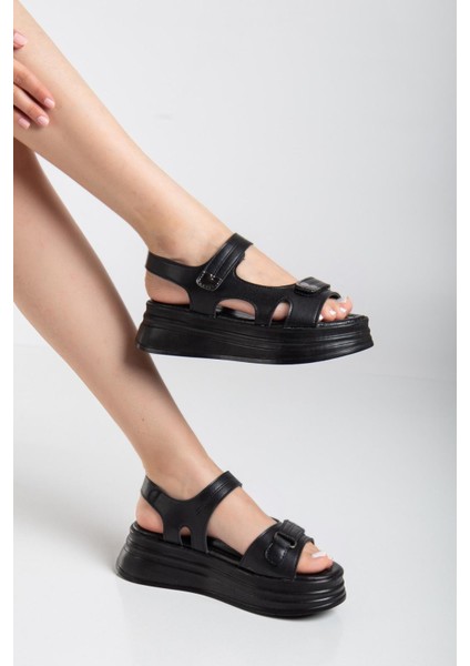 Saide Rahat Siyah Cırtlı Comfort Sandalet modelleri