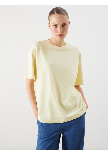 Yeni Sezon Bisiklet Yaka Nakisli Oversize Kadin Tisort - S5QS54Z8