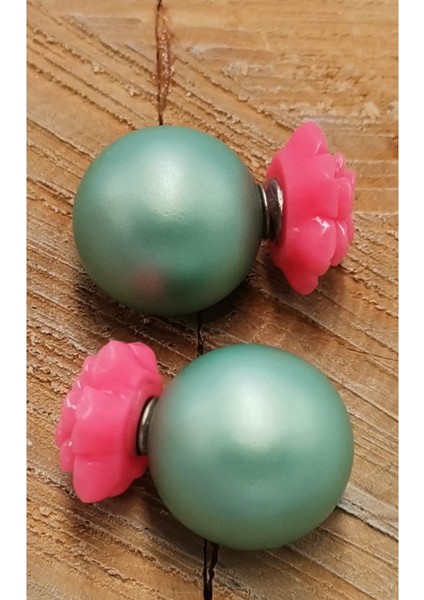 Açık Yeşil Çiçekli Küpe