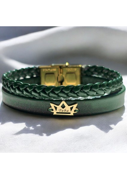 Tuba İsmine Özel 14 Ayar Altın Plakalı Koyu Yeşil Derili Taç Figürlü Hediye Bileklik-494 İsim fiyatları