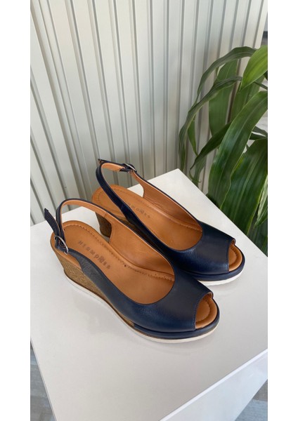 Rowena Lacivert Deri Kadın Dolgu Topuk Rahat Ayakkabı