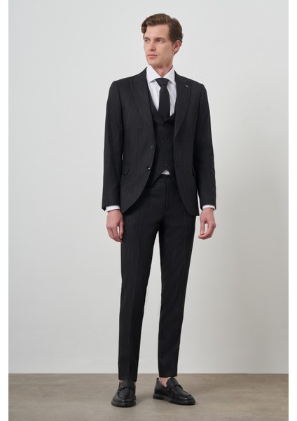 Erkek Siyah Trend Yelekli Slim Fit Sivri Yaka Takım Elbise