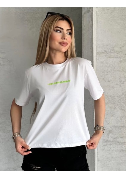 Kadın Sırt Baskılı Midi Boy Beyaz T-Shirt modelleri