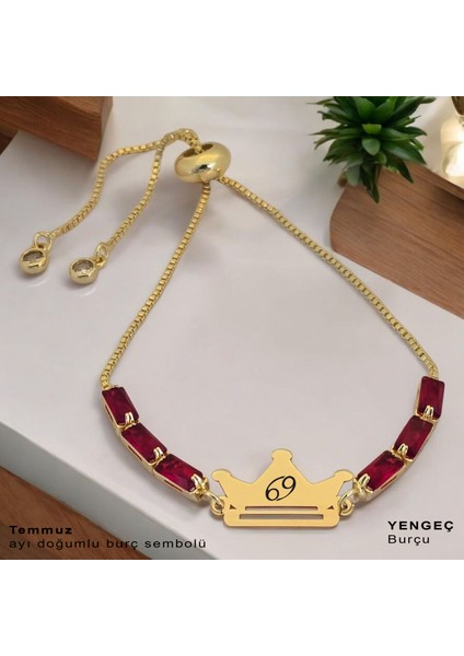 Temmuz Ayı Doğumlarına Taç Motifli 14 Ayar Altın Plakalı Kırmızı Taş Desenli Hediye Bileklik-496 Ay fiyatları