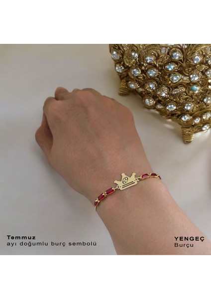 Temmuz Ayı Doğumlarına Taç Motifli 14 Ayar Altın Plakalı Kırmızı Taş Desenli Hediye Bileklik-496 Ay fırsatları