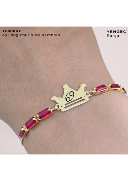Temmuz Ayı Doğumlarına Taç Motifli 14 Ayar Altın Plakalı Kırmızı Taş Desenli Hediye Bileklik-496 Ay indirimleri