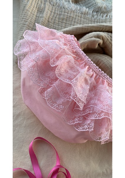 Bebek Penye Süslü Dantelli Fırfırlı Elbise Altı Külodu Bebek Bezi Kılıfı